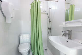 Гостиница Вилла Лючия Архипо-Осиповка Домик шестиместный двухкомнатный-8