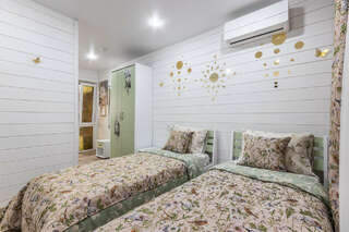 Гостиница Вилла Лючия Архипо-Осиповка Апартаменты шестиместные двухкомнатные-3