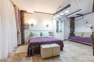 Гостиница Вилла Лючия Архипо-Осиповка Четырехместный Люкс-комфорт-1