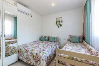 Гостиница Вилла Лючия Архипо-Осиповка Домик шестиместный двухкомнатный-2