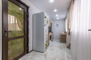 Гостиница Вилла Лючия Архипо-Осиповка Апартаменты шестиместные двухкомнатные-6